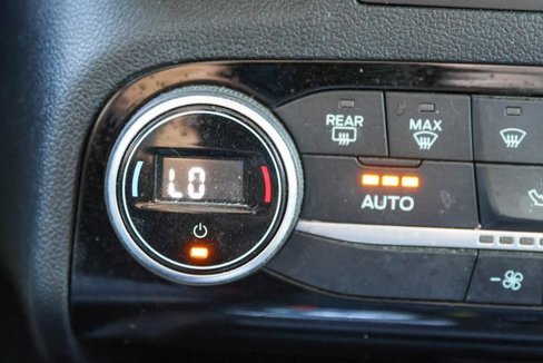 Used 2021 Ford Escape SE w/ SE Sport Appearance Package image 24