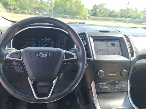 Used 2019 Ford Edge SEL w/ Equipment Group 201A image 3