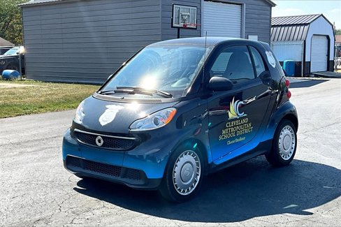 Used 2013 smart fortwo pure image 2