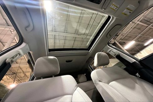 Used 2016 Subaru Forester 2.5i Premium w/ All-Weather Package image 13