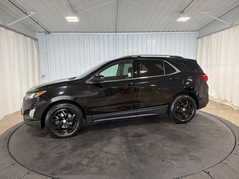 Used 2019 Chevrolet Equinox LT image 2
