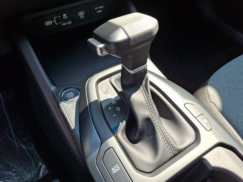 New 2025 Kia K4 LXS image 13