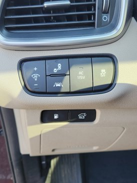 Used 2018 Kia Sorento EX w/ EX Advanced Touring Package image 16