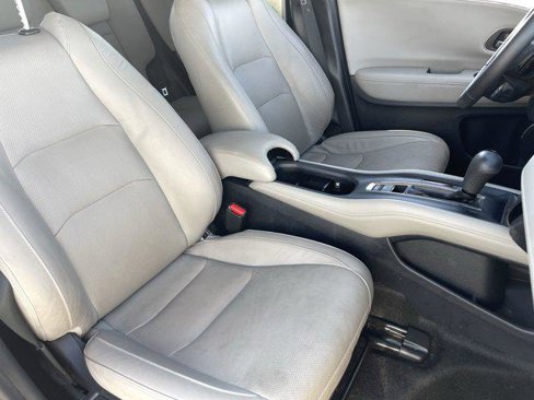 Used 2021 Honda HR-V EX-L image 13