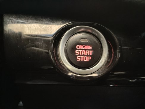 Used 2014 Kia Sorento SX image 16
