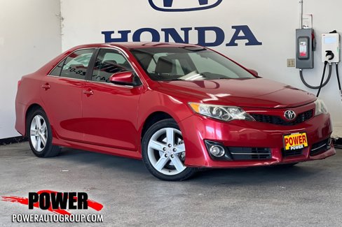 Used 2012 Toyota Camry SE image 1
