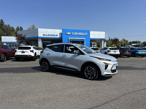 Used 2022 Chevrolet Bolt EUV Premier w/ Sun & Sound Package image 7