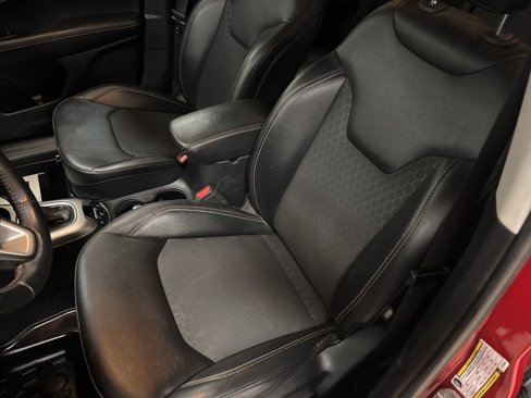 Used 2019 Jeep Compass Latitude w/ Cold Weather Group image 22