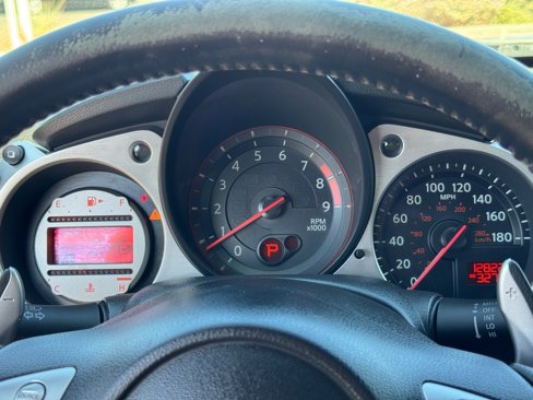 Used 2010 Nissan 370Z Touring w/ Sport Pkg image 22