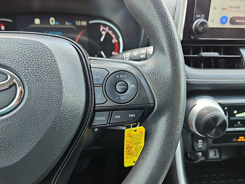 Used 2024 Toyota RAV4 LE image 15