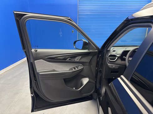 Used 2024 Chevrolet TrailBlazer LT image 9