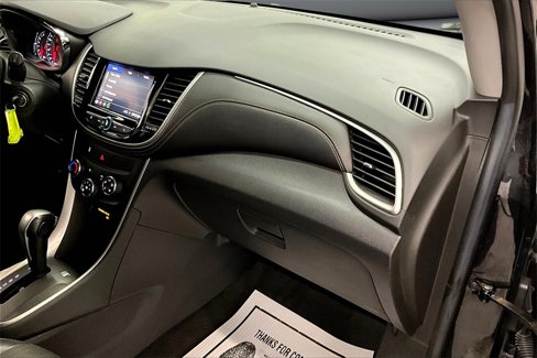 Used 2021 Chevrolet Trax LT image 25