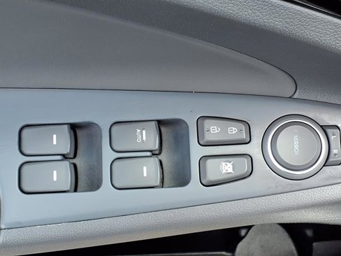 Used 2014 Hyundai Sonata SE w/ Premium Package 04 image 19