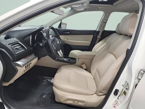 Used 2017 Subaru Outback 3.6R Limited image 24