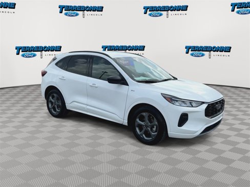 Certified 2023 Ford Escape ST-Line image 2