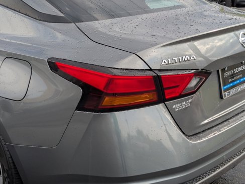 Used 2021 Nissan Altima 2.5 SV image 11