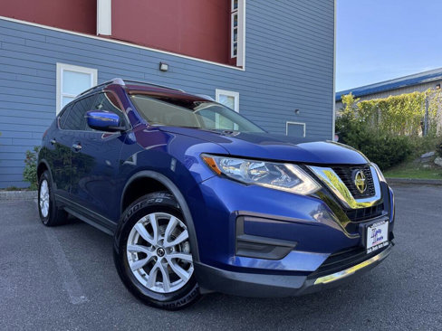 Used 2019 Nissan Rogue S image 1