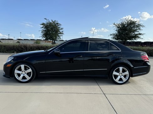Used 2011 Mercedes-Benz E 350 Sedan image 3