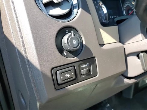 Used 2010 Ford F150 4x4 SuperCrew image 11