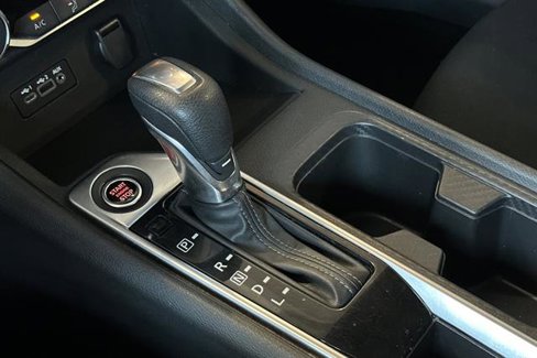 Used 2023 Nissan Sentra SV image 25