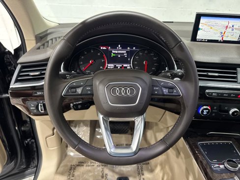 Used 2017 Audi Q7 3.0T Premium Plus image 31