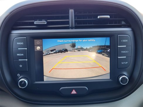 Certified 2025 Kia Soul LX w/ LX Technology Package image 18