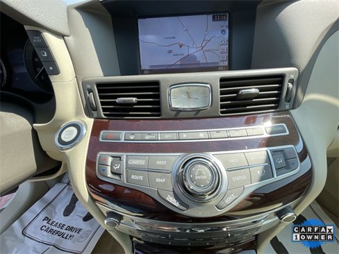 Used 2016 INFINITI Q70 3.7 w/ Technology Package image 21