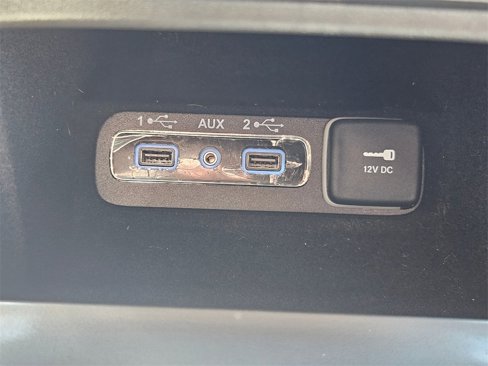 Used 2021 Jeep Grand Cherokee Laredo image 23