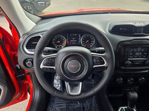 Used 2019 Jeep Renegade Sport image 27