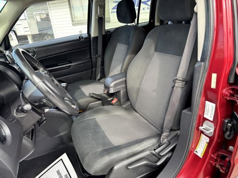 Used 2012 Jeep Patriot Latitude image 12