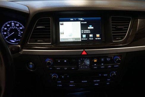 Used 2015 Hyundai Genesis 3.8 image 20