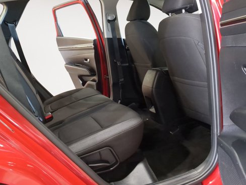 Used 2022 Hyundai Tucson SE image 16