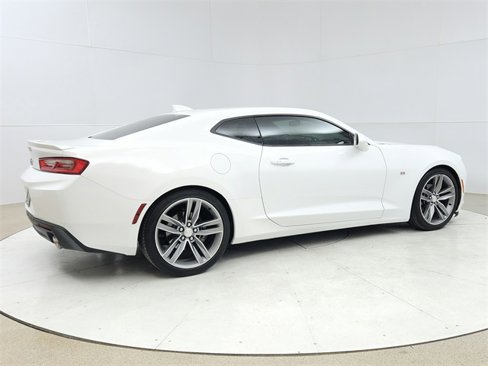 Used 2017 Chevrolet Camaro LT w/ RS Package image 7