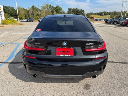 Used 2021 BMW 330i xDrive Sedan w/ M Sport Package image 7