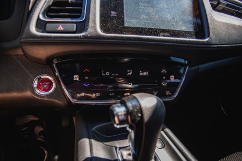 Used 2017 Honda HR-V EX image 8