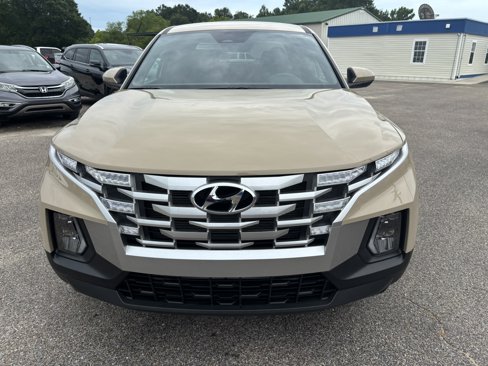 Used 2024 Hyundai Santa Cruz SE image 2