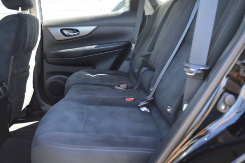 Used 2016 Nissan Rogue S image 16
