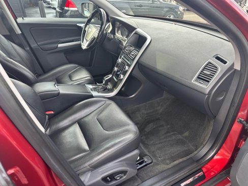 Used 2015 Volvo XC60 T5 image 15