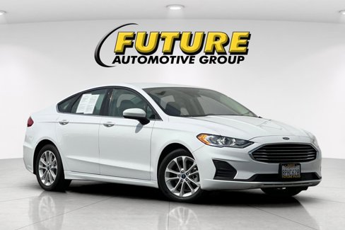Certified 2020 Ford Fusion SE image 1