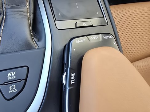 Used 2020 Lexus UX 250h w/ Luxury Package image 53