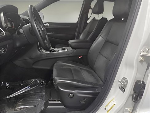 Used 2022 Jeep Grand Cherokee Laredo X image 14