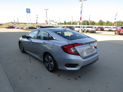 Used 2017 Honda Civic EX-T image 7