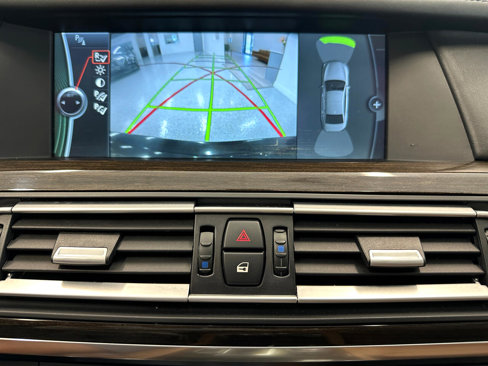 Used 2011 BMW 740Li image 34