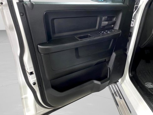 Used 2018 RAM 1500 Express image 10