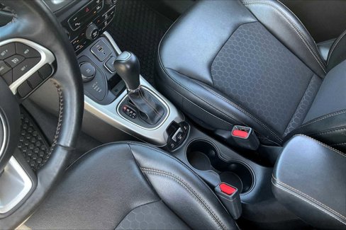 Used 2018 Jeep Compass Latitude w/ Popular Equipment Group image 15