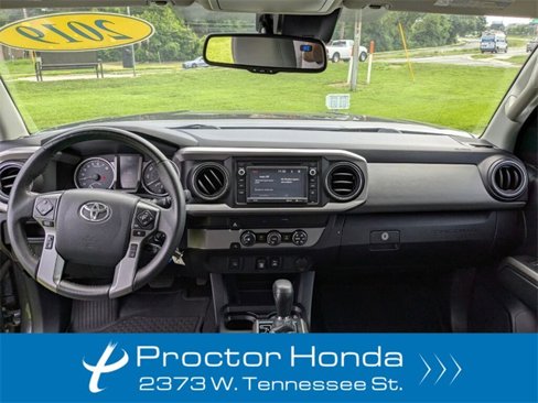 Used 2019 Toyota Tacoma SR5 image 15
