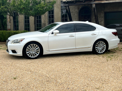 Used 2014 Lexus LS 460 image 3