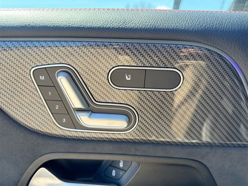 Certified 2021 Mercedes-Benz GLB 250 4MATIC image 12