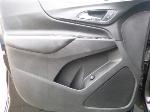 Used 2019 Chevrolet Equinox LT image 16