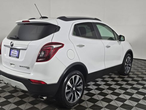 Used 2021 Buick Encore Preferred image 4
